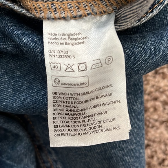 H&M Divided Overall Denim Dress - Picture 7 of 7